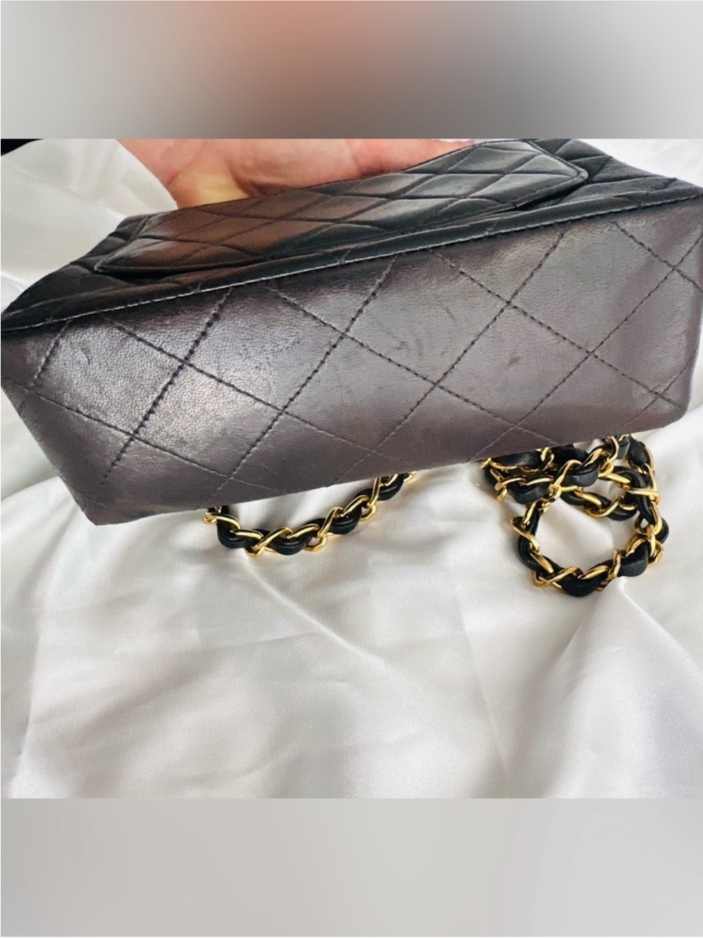 CHANEL Black Quilted Leather Crossbody Bag with Gold Hardware - Picture 12 of 14